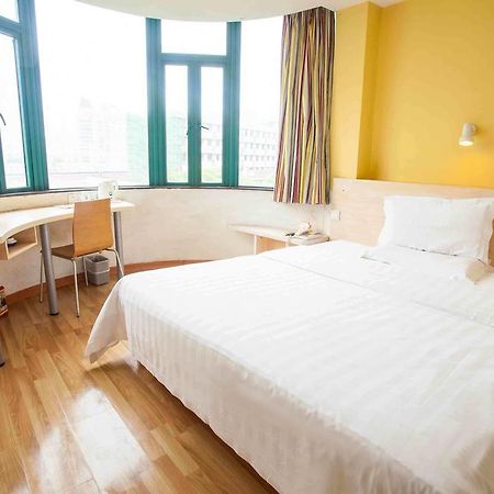7Days Inn Foshan Dongfang Square Walmart Δωμάτιο φωτογραφία