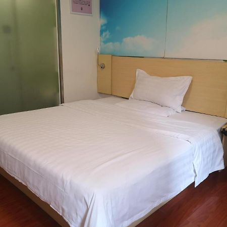 7Days Inn Foshan Dongfang Square Walmart Εξωτερικό φωτογραφία