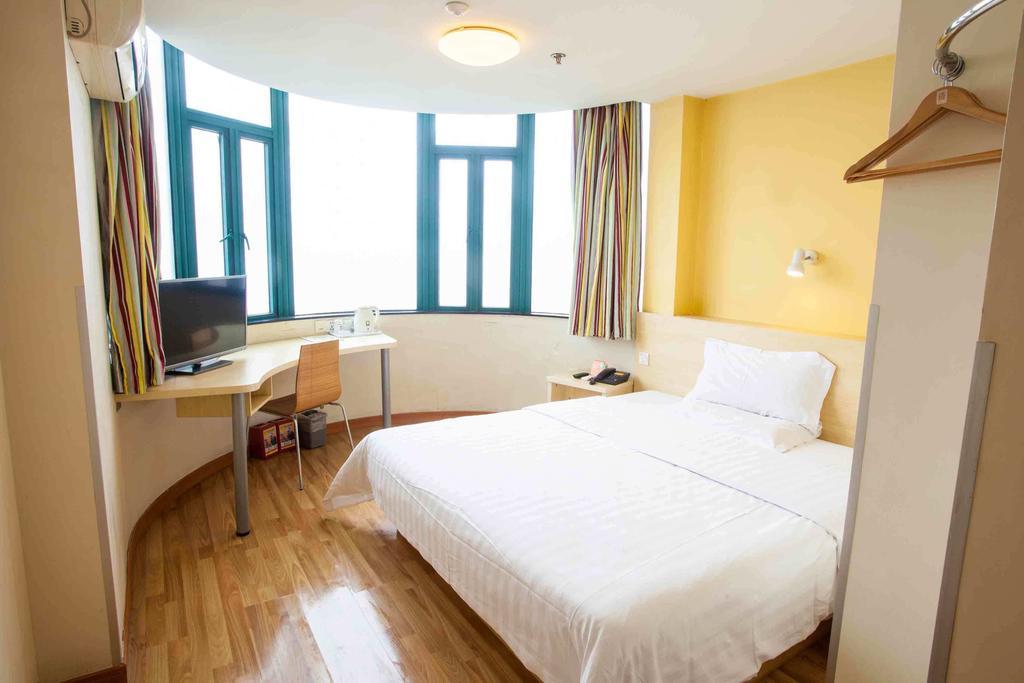 7Days Inn Foshan Dongfang Square Walmart Δωμάτιο φωτογραφία